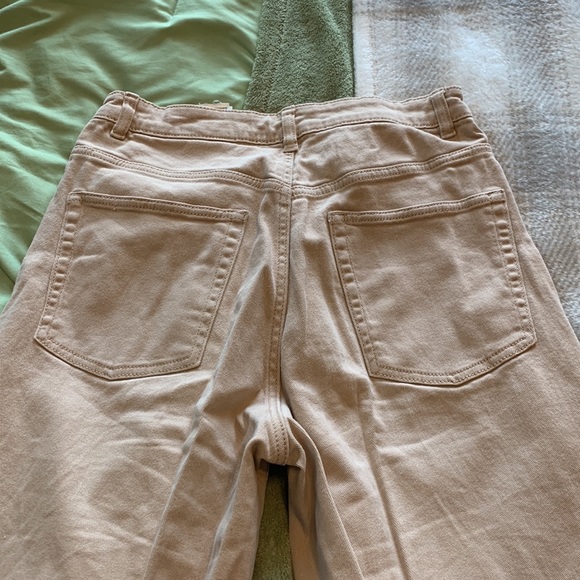 H&M divided size 8 tan pants - Picture 6 of 6